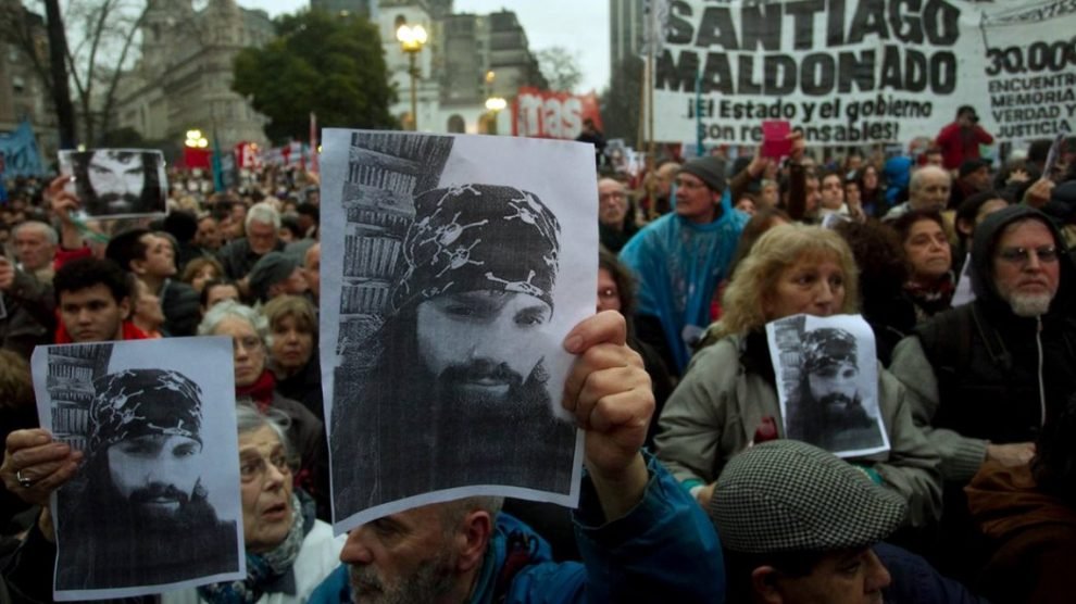 Carátula de Santiago Maldonado: Desaparición forzada