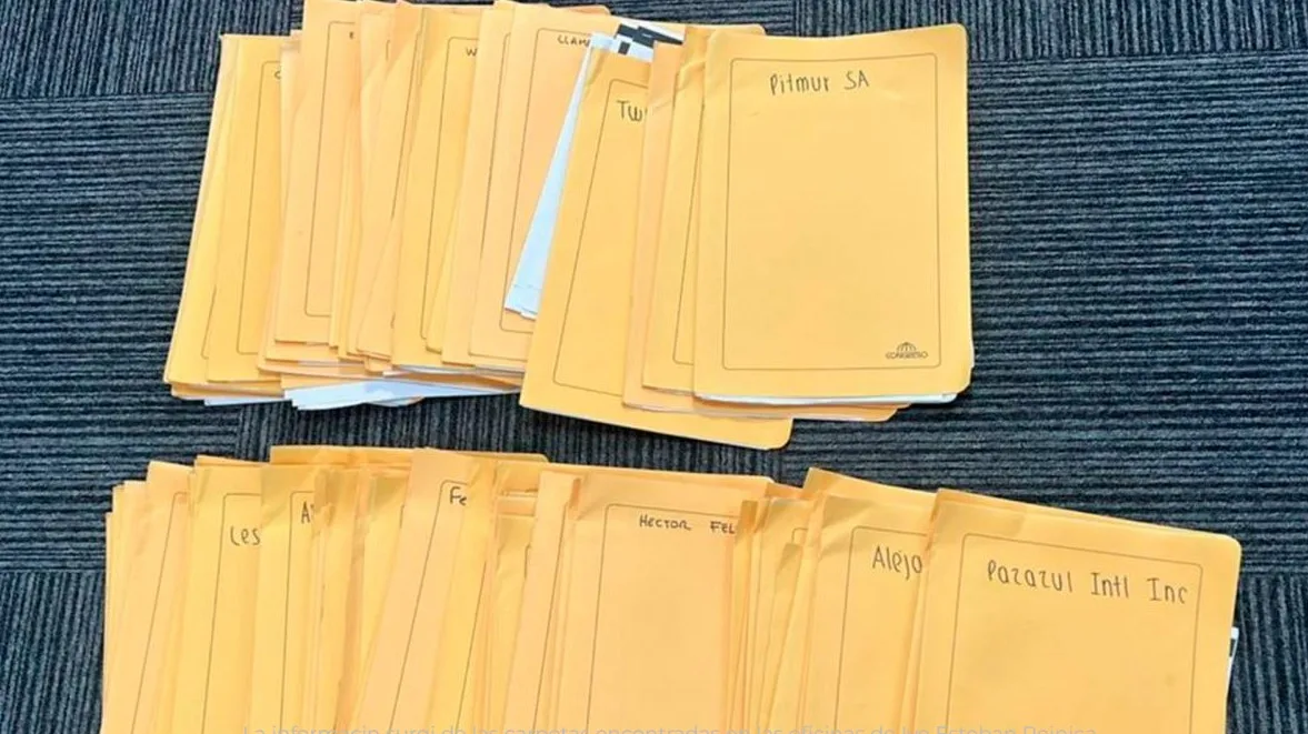 Las carpetas encontradas en las oficinas de Ivo Esteban Rojnic